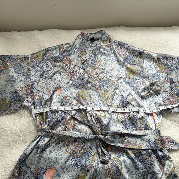 Victoria’s Secret VS Kimono Robe Pink Blue XS/S Paisley Floral Satin Pockets - Picture 4 of 10